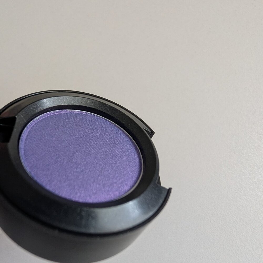 MAC Eye Shadow Powder Single PARFAIT AMOUR (frost) .05oz / 1.5g Full Size Boxed - Picture 3 of 8